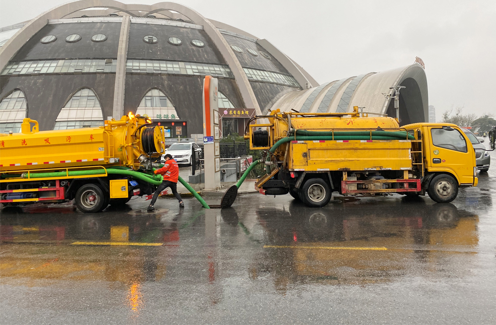 271鲁迅园商场管道清淤