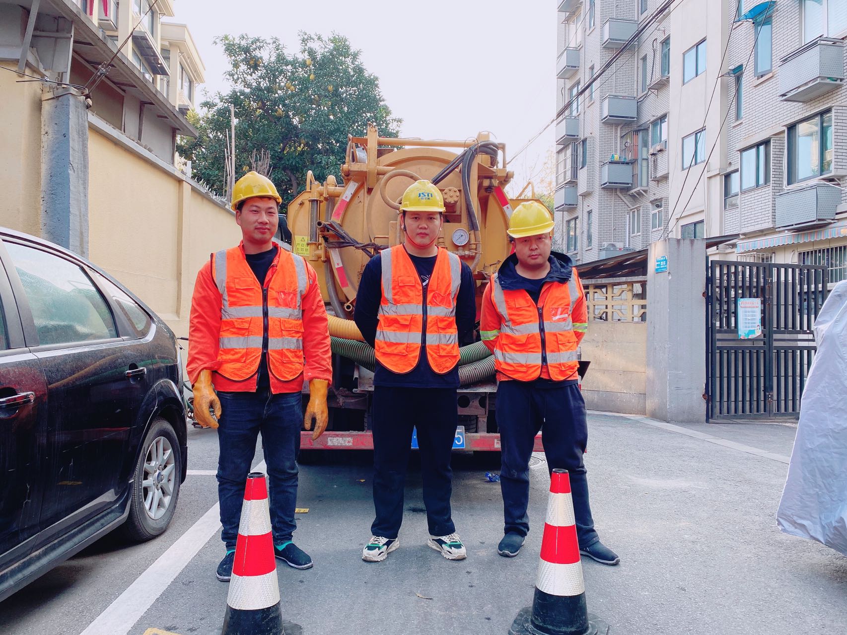 鲁迅园南京某小区管道清淤检测施工